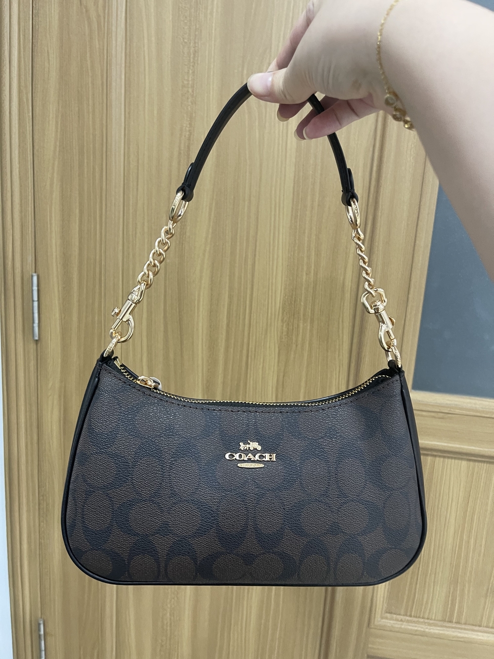 Coach Signature Brown Canvas Shoulder Bag with Gold Hardware - Picture 13 of 13
